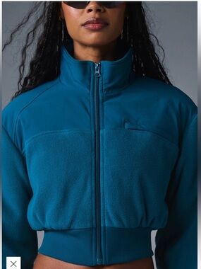 ALO YOGA polar fleece cropped wintry mix jacket in eclipse blue